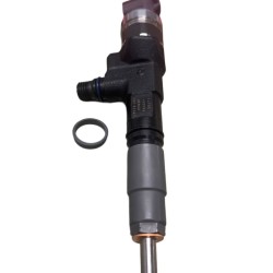 1J705-53075 Brand New Kubota Fuel Injector